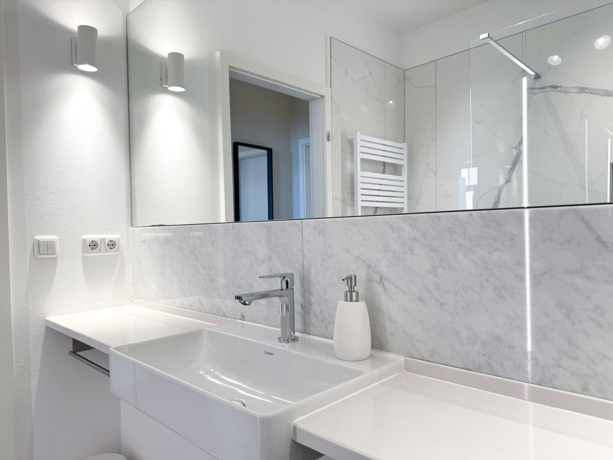 Hip & Minimalist - Stadt Apartments Am Malerweg بيرنا المظهر الخارجي الصورة
